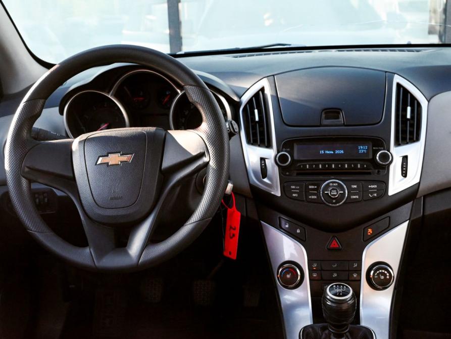 Chevrolet Cruze I Рестайлинг Екатеринбург  - изображение 16