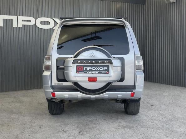 Mitsubishi Pajero IV Рестайлинг 1 с пробегом 2011 года, цена 1 697 000 рублей, 316487 км, внедорожник, Автокод Объявления