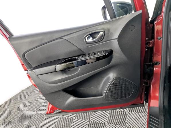 Renault Kaptur I Рестайлинг с пробегом 2021 года, цена 1 795 000 рублей, 43482 км, внедорожник, Автокод Объявления