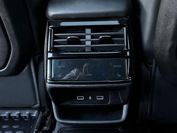 Geely Monjaro I с пробегом 2024 года, цена 3 350 000 рублей, 34741 км, внедорожник, Автокод Объявления