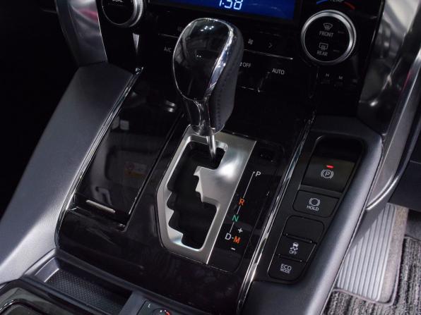 Toyota Alphard III Рестайлинг с пробегом 2021 года, цена 4 999 995 рублей, 31469 км, минивэн, Автокод Объявления
