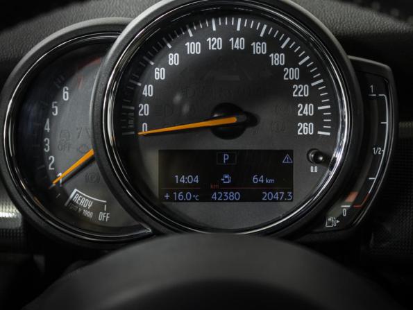 Mini Hatch III (F55/F56) Рестайлинг с пробегом 2020 года, цена 3 185 325 рублей, 42379 км, хэтчбек, Автокод Объявления