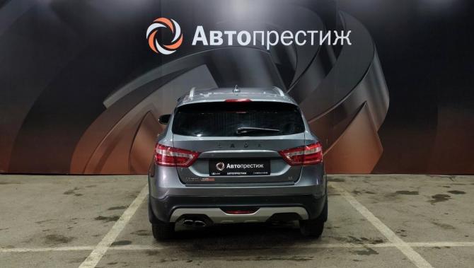 Lada (ВАЗ) Vesta I с пробегом 2018 года, цена 945 000 рублей, 107028 км, универсал, Автокод Объявления