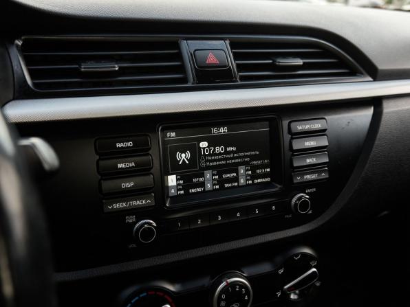 Kia Rio IV с пробегом 2017 года, цена 1 410 000 рублей, 58880 км, седан, Автокод Объявления