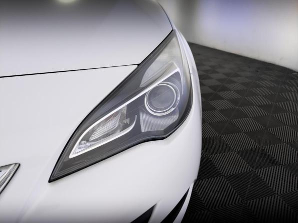 Opel Astra J Рестайлинг с пробегом 2013 года, цена 1 200 000 рублей, 53125 км, хэтчбек, Автокод Объявления