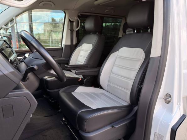 Volkswagen Multivan T6 Рестайлинг с пробегом 2020 года, цена 6 200 000 рублей, 99556 км, минивэн, Автокод Объявления