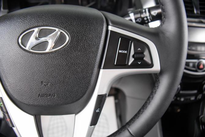 Hyundai Solaris I Рестайлинг с пробегом 2016 года, цена 1 249 000 рублей, 173625 км, седан, Автокод Объявления