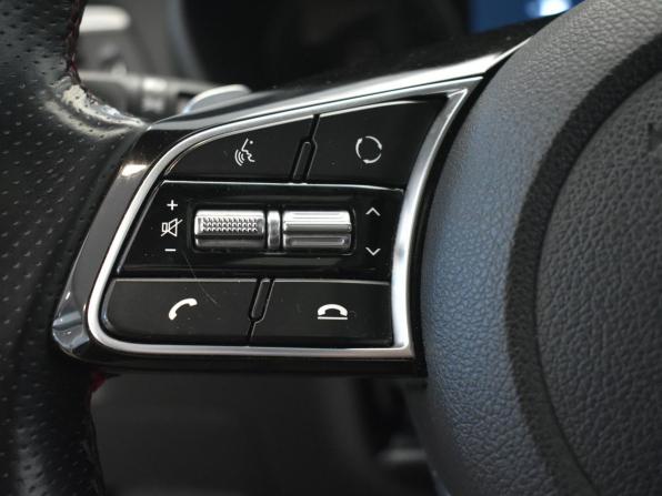 Kia Optima IV Рестайлинг с пробегом 2019 года, цена 1 690 000 рублей, 116000 км, седан, Автокод Объявления