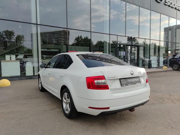 Skoda Octavia III (A7) Рестайлинг с пробегом 2020 года, цена 1 678 000 рублей, 112000 км, лифтбек, Автокод Объявления