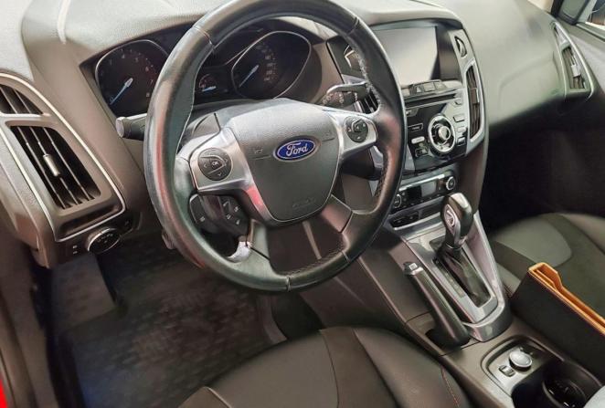 Ford Focus III с пробегом 2014 года, цена 870 000 рублей, 215088 км, хэтчбек, Автокод Объявления