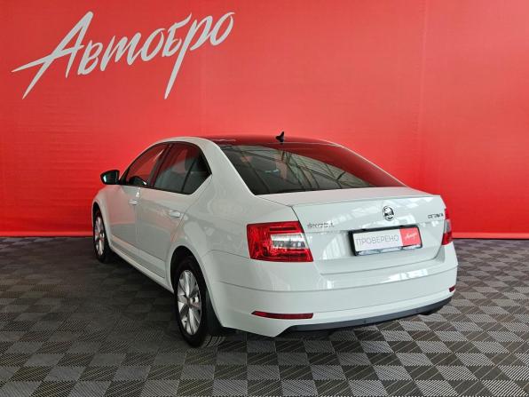 Skoda Octavia III (A7) Рестайлинг с пробегом 2017 года, цена 1 890 000 рублей, 148360 км, лифтбек, Автокод Объявления