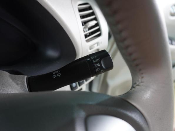 Nissan Leaf I (ZE0/AZE0) с пробегом 2012 года, цена 849 000 рублей, 135768 км, хэтчбек, Автокод Объявления