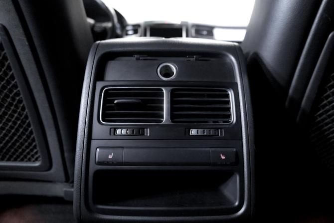 Volkswagen Touareg II с пробегом 2012 года, цена 2 050 000 рублей, 214628 км, внедорожник, Автокод Объявления