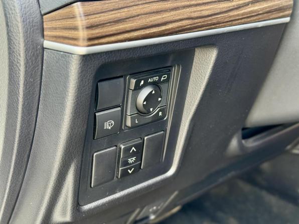 Toyota Land Cruiser Prado 150 Series Рестайлинг 3 с пробегом 2021 года, цена 6 287 000 рублей, 133440 км, внедорожник, Автокод Объявления