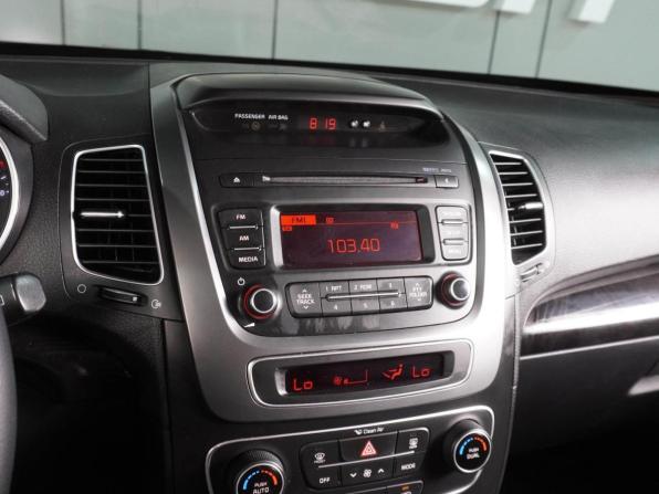 Kia Sorento II Рестайлинг с пробегом 2015 года, цена 1 749 000 рублей, 208842 км, внедорожник, Автокод Объявления