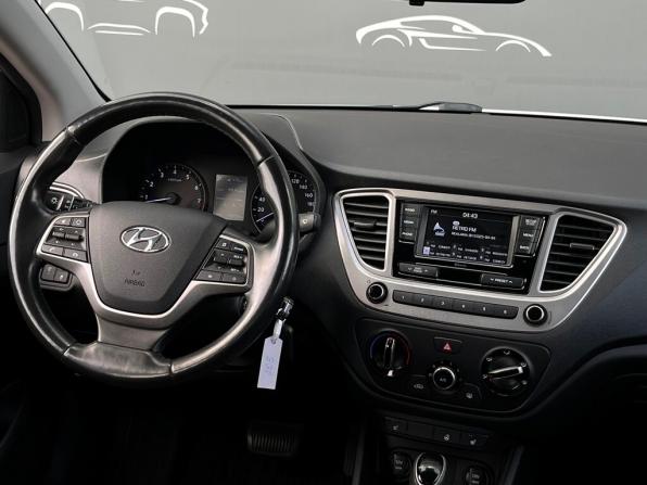 Hyundai Solaris II с пробегом 2019 года, цена 1 190 600 рублей, 129736 км, седан, Автокод Объявления