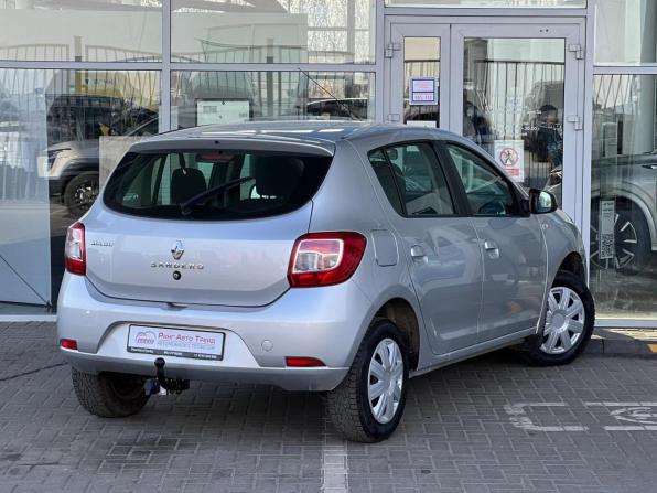 Renault Sandero II с пробегом 2018 года, цена 949 000 рублей, 102033 км, хэтчбек, Автокод Объявления