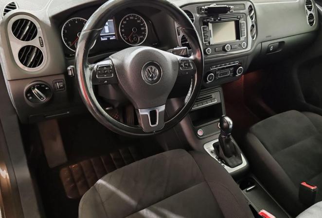 Volkswagen Tiguan I Рестайлинг с пробегом 2014 года, цена 1 245 000 рублей, 250963 км, внедорожник, Автокод Объявления