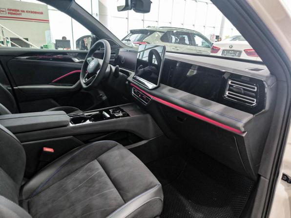 Volkswagen Tiguan III (China Market) с пробегом 2025 года, цена 4 950 000 рублей, 20 км, внедорожник, Автокод Объявления