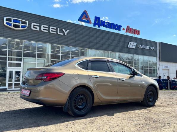 Opel Astra J Рестайлинг с пробегом 2013 года, цена 590 000 рублей, 187564 км, седан, Автокод Объявления
