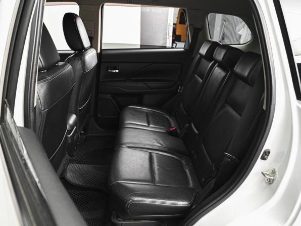 Mitsubishi Outlander III с пробегом 2012 года, цена 1 348 568 рублей, 178525 км, внедорожник, Автокод Объявления