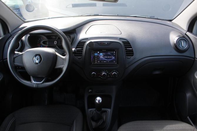 Renault Kaptur I с пробегом 2017 года, цена 1 050 000 рублей, 231378 км, внедорожник, Автокод Объявления