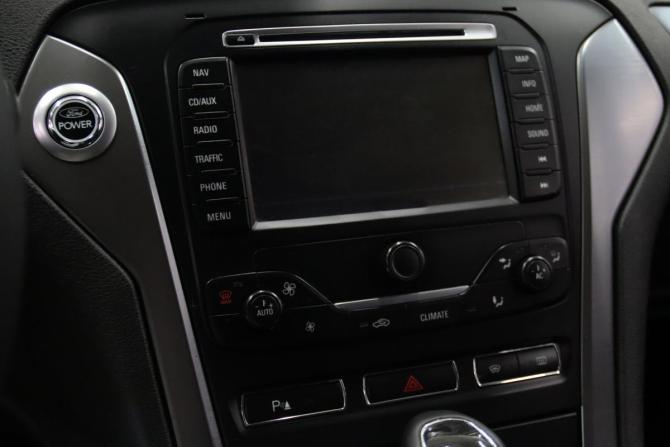 Ford Mondeo IV Рестайлинг с пробегом 2012 года, цена 865 650 рублей, 218693 км, седан, Автокод Объявления