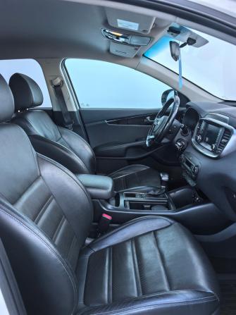 Kia Sorento III Prime Рестайлинг с пробегом 2019 года, цена 2 230 000 рублей, 173000 км, внедорожник, Автокод Объявления