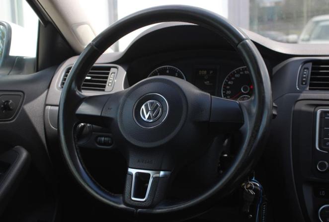 Volkswagen Jetta VI Рестайлинг с пробегом 2016 года, цена 1 350 000 рублей, 164883 км, седан, Автокод Объявления