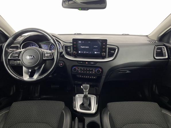 Kia Ceed III с пробегом 2021 года, цена 1 799 000 рублей, 120120 км, универсал, Автокод Объявления