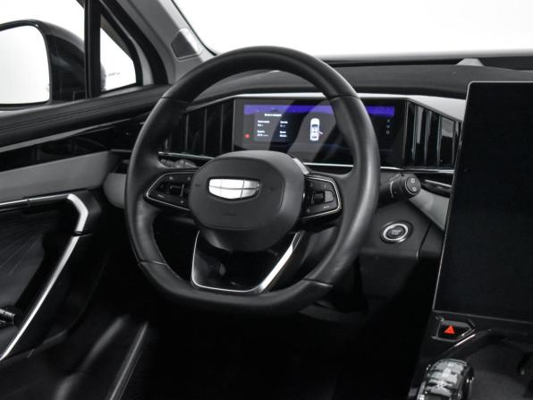 Geely Atlas II с пробегом 2023 года, цена 2 799 000 рублей, 26633 км, внедорожник, Автокод Объявления