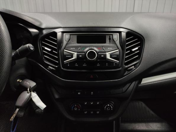 Lada (ВАЗ) Vesta I с пробегом 2017 года, цена 690 000 рублей, 98000 км, седан, Автокод Объявления