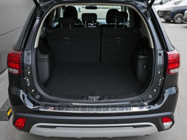 Mitsubishi Outlander III Рестайлинг 3 с пробегом 2022 года, цена 2 198 000 рублей, 122985 км, внедорожник, Автокод Объявления