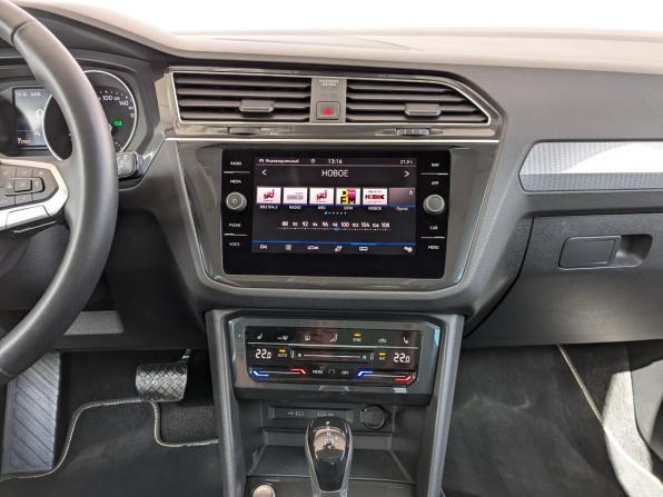 Volkswagen Tiguan II Рестайлинг с пробегом 2021 года, цена 2 645 000 рублей, 71767 км, внедорожник, Автокод Объявления