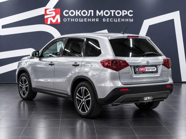 Suzuki Vitara II Рестайлинг с пробегом 2019 года, цена 1 789 900 рублей, 142000 км, внедорожник, Автокод Объявления