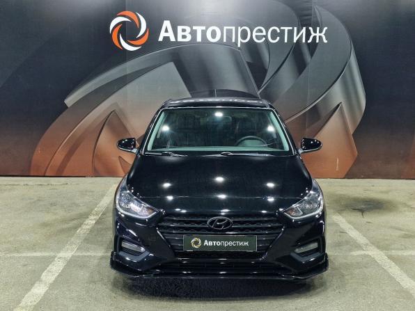 Hyundai Solaris II с пробегом 2018 года, цена 1 300 000 рублей, 179415 км, седан, Автокод Объявления