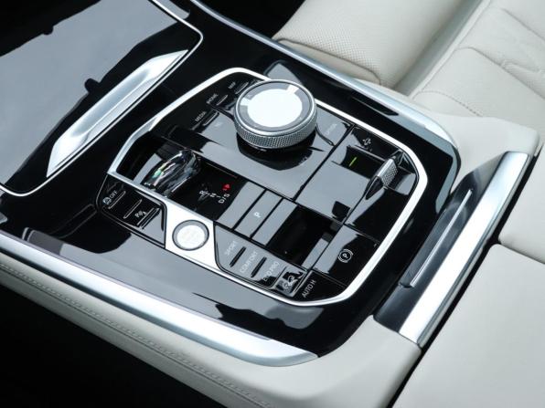 BMW X5 IV (G05/G18) Рестайлинг с пробегом 2025 года, цена 13 490 928 рублей, 6777 км, внедорожник, Автокод Объявления