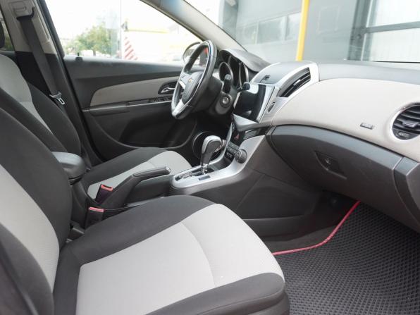 Chevrolet Cruze I Рестайлинг с пробегом 2013 года, цена 800 000 рублей, 167350 км, хэтчбек, Автокод Объявления
