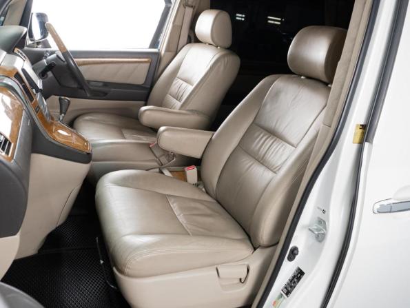 Toyota Alphard I Рестайлинг с пробегом 2007 года, цена 2 100 000 рублей, 202057 км, минивэн, Автокод Объявления