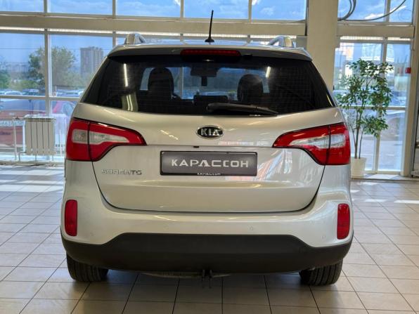 Kia Sorento II Рестайлинг с пробегом 2012 года, цена 1 590 000 рублей, 147000 км, внедорожник, Автокод Объявления