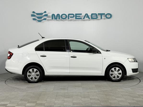 Skoda Rapid I с пробегом 2017 года, цена 885 000 рублей, 181487 км, лифтбек, Автокод Объявления