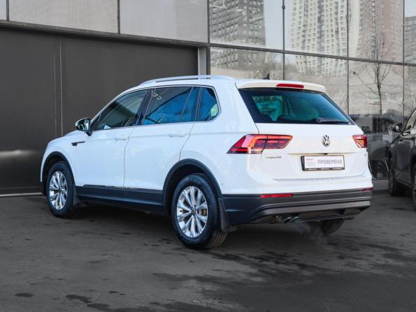Volkswagen Tiguan II с пробегом 2017 года, цена 2 090 000 рублей, 127615 км, внедорожник, Автокод Объявления