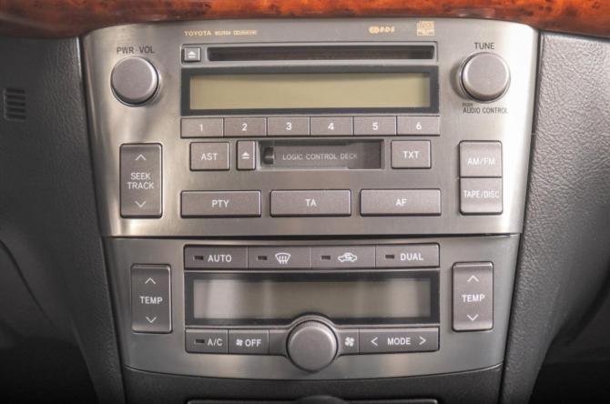 Toyota Avensis II с пробегом 2005 года, цена 899 000 рублей, 209379 км, седан, Автокод Объявления
