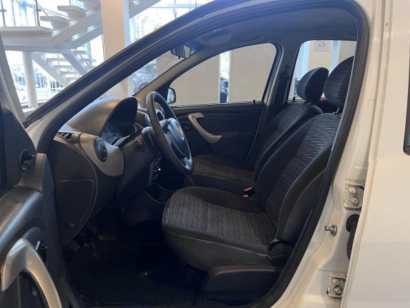 Renault Sandero I с пробегом 2013 года, цена 570 000 рублей, 120053 км, хэтчбек, Автокод Объявления