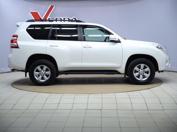 Toyota Land Cruiser Prado 150 Series Рестайлинг 1 с пробегом 2015 года, цена 3 390 000 рублей, 191528 км, внедорожник, Автокод Объявления