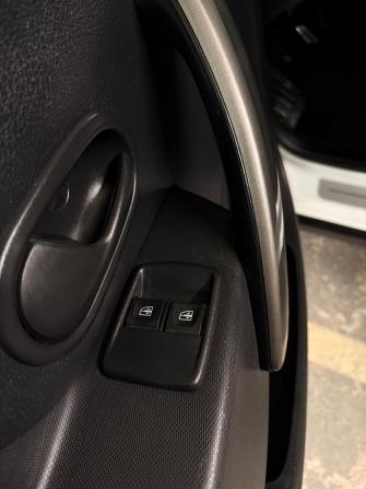 Renault Sandero II Рестайлинг с пробегом 2021 года, цена 1 215 000 рублей, 85701 км, хэтчбек, Автокод Объявления