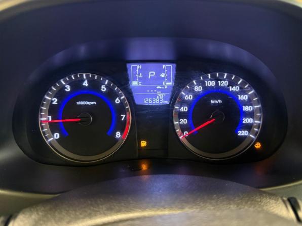 Hyundai Solaris I Рестайлинг с пробегом 2014 года, цена 999 000 рублей, 126382 км, седан, Автокод Объявления