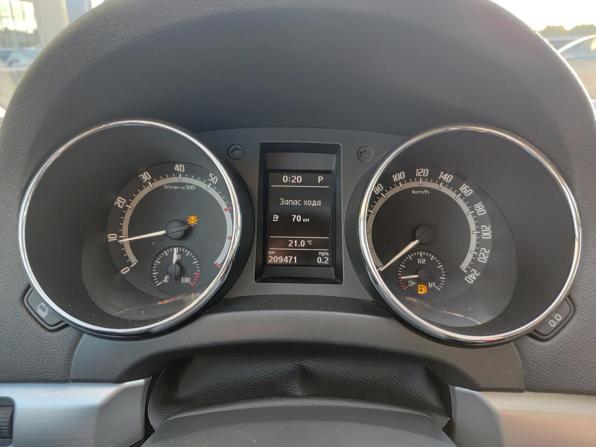 Skoda Yeti I Рестайлинг с пробегом 2017 года, цена 1 290 000 рублей, 209469 км, внедорожник, Автокод Объявления