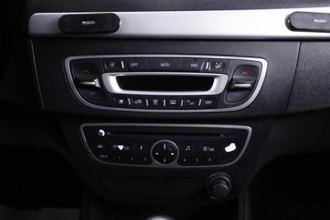 Renault Fluence I с пробегом 2011 года, цена 799 000 рублей, 235000 км, седан, Автокод Объявления