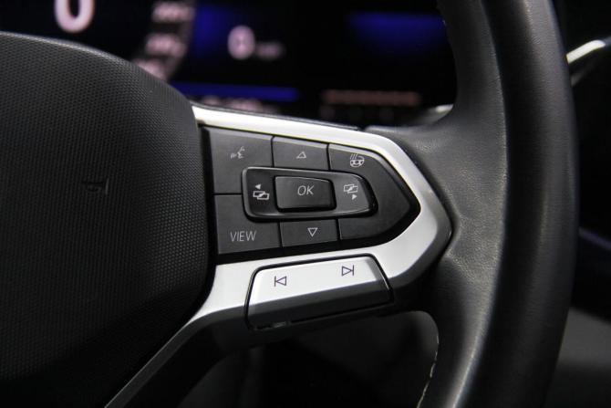 Volkswagen Taos I с пробегом 2022 года, цена 2 500 000 рублей, 98125 км, внедорожник, Автокод Объявления